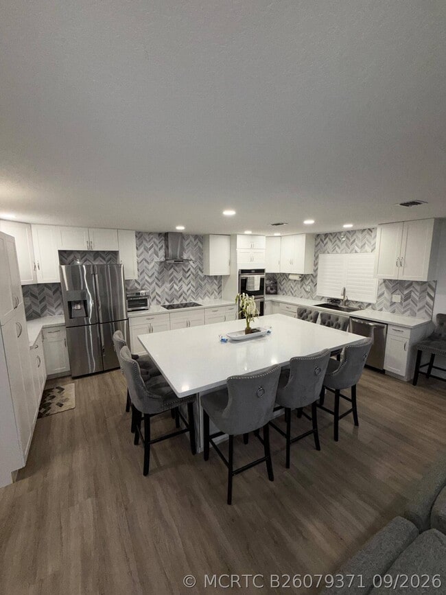 4103 NW 79th Ave