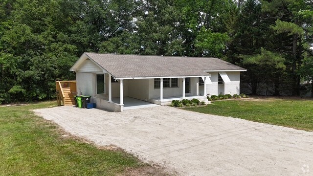 Building Photo - 10588 Buffalo Rd Unit Hocutt House