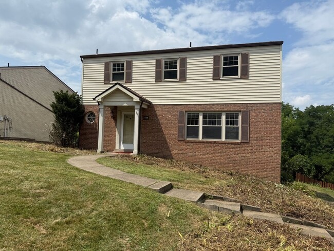 Building Photo - 4 bedroom home - Ross Township