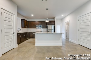 Photo - 200 Melrose Pl