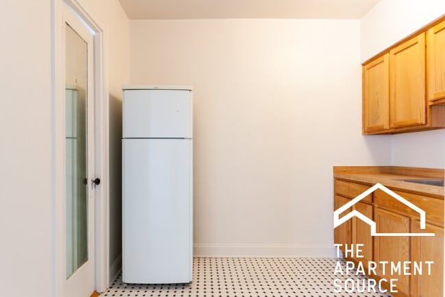 Photo - 4531 N Ashland Ave Unit 205