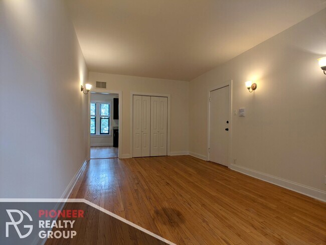 Photo - 4040 N Ashland Ave Unit 3w