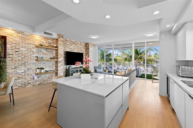 Photo - 151 Isle of Venice Dr Unit 2A