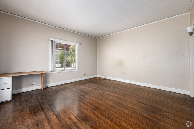 Studio - 450SF - Dining Room - 170 N El Molino Ave