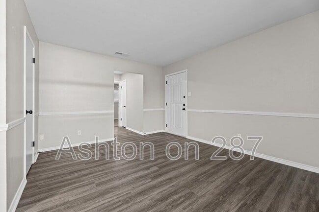 Photo - 1301 US-287
