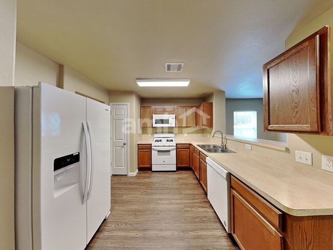 Photo - 3723 Holden Ct