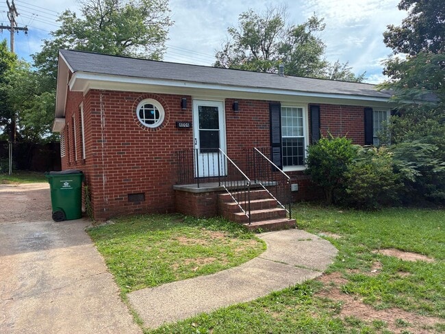 Building Photo - 4000-4004 Winfield Duplex Unit 4004 Winfield Drive