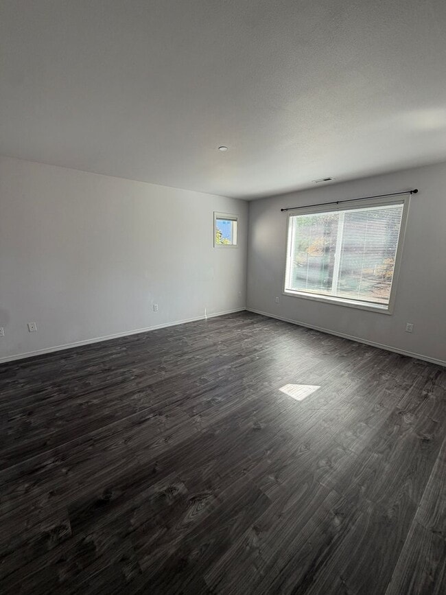 Photo - 3091 Walker Rd