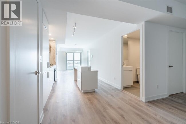 Photo - 370 Martha St Unit 309