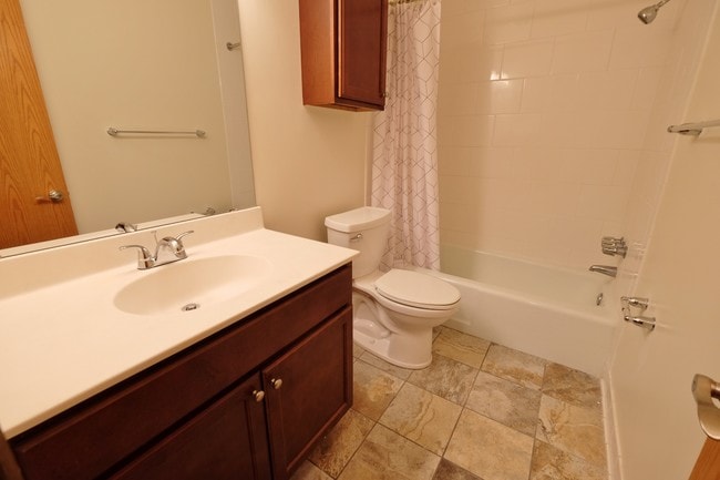 1 habitación - Dupont Avenue Apartments 3513