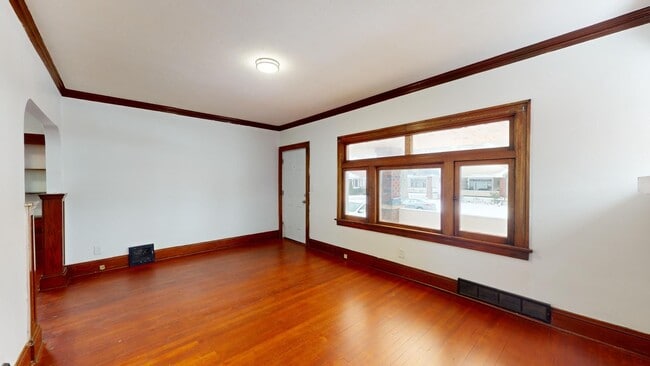 Photo - 4028 Schiller Ave Unit 4028 Schiller Ave Down