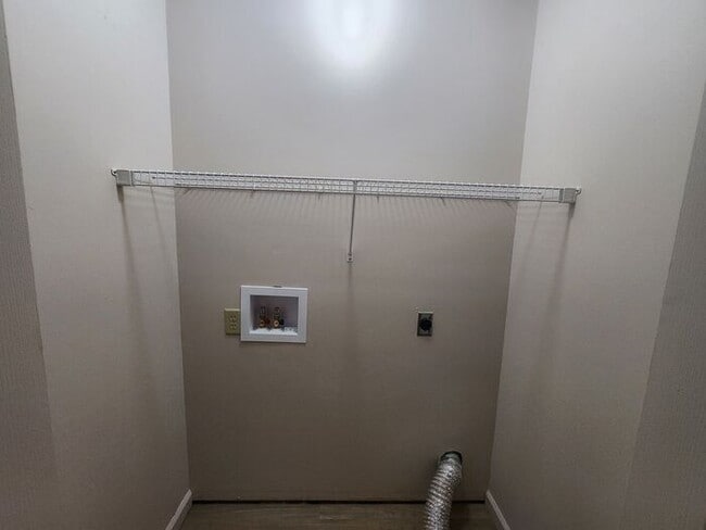 Photo - 2 Bedroom Duplex - *Pets Welcome! Casa