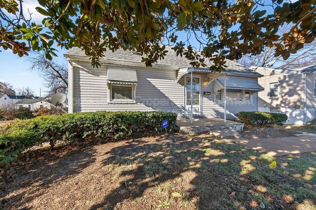 Photo - 6029 Evergreen Blvd