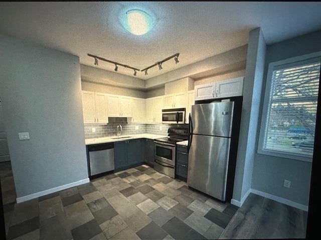 Photo - 2511 King George Blvd Unit 211