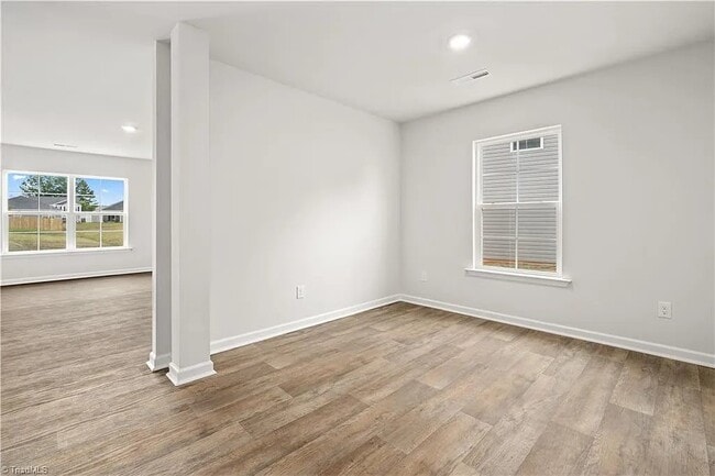 304 Aspen Place Ct