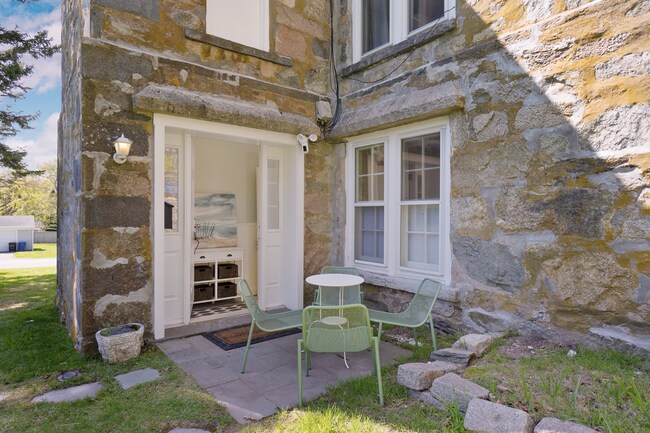 Photo - 77 Coggeshall Ave