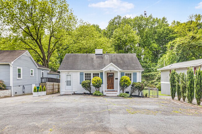 Photo - 3416 Commonwealth Ave