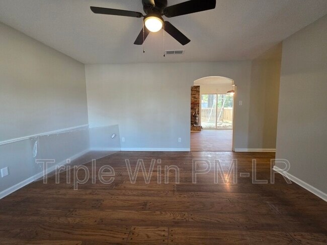 Photo - 109 S Longfield Ave