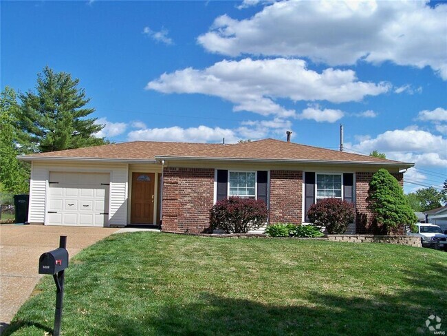 Building Photo - 4828 Danebury Dr Rental