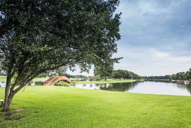 Photo - 31 Crest Gate