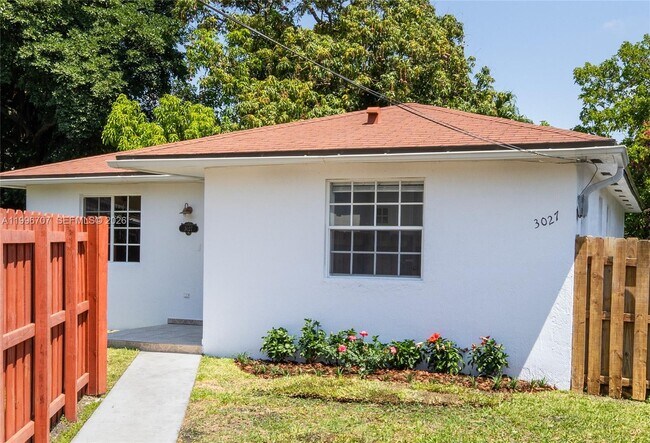 Photo - 3027 SW 24th St