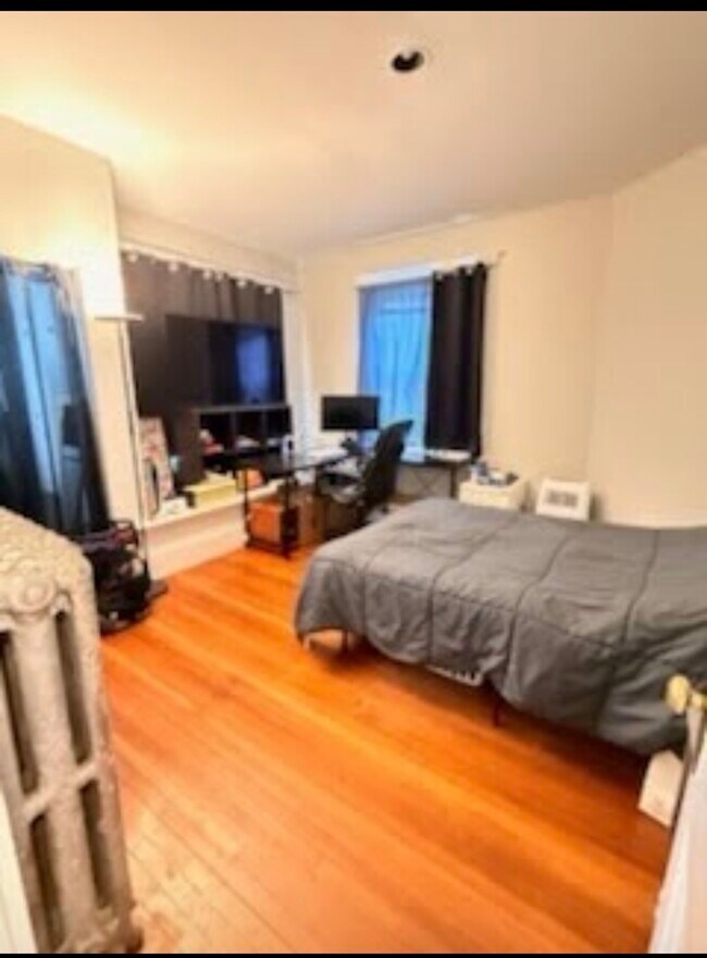 90 Kilsyth Rd Unit 1
