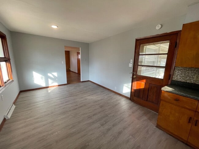 Photo - 101 Virginia-N