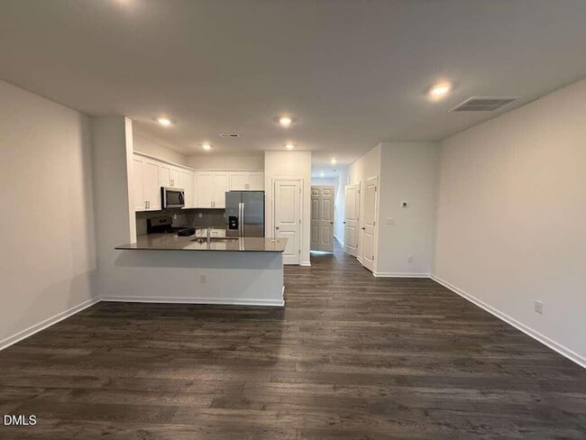 Photo - 417 Belgian Red Wy