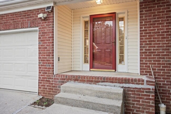 Photo - 1604 Overcreek Ct