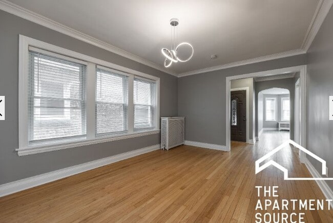 Photo - 5921 N Artesian Ave Unit 1