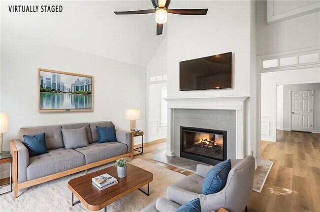 Photo - 529 Eastland Dr