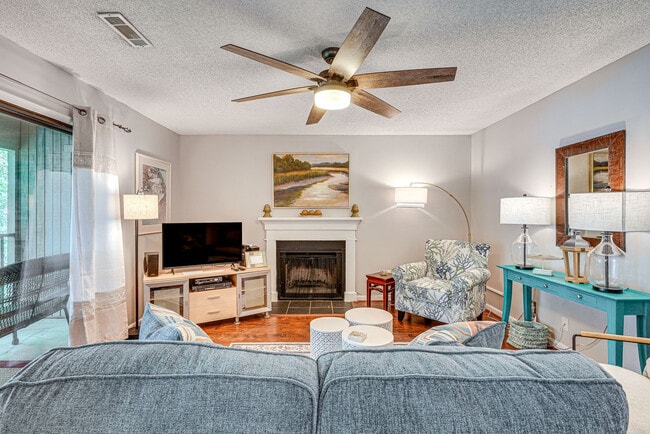 Photo - 1196 Village Creek Ln Unidad SI ID1602732P