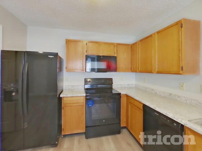 Photo - 121 Winterwood Dr