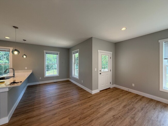 Photo - 906 Nassau St Unit 906 Nassau Street -  B