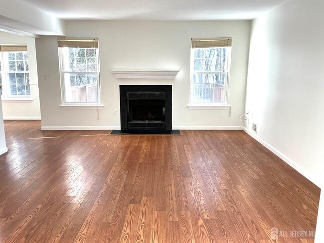 Photo - 246 Hyde Park Rd