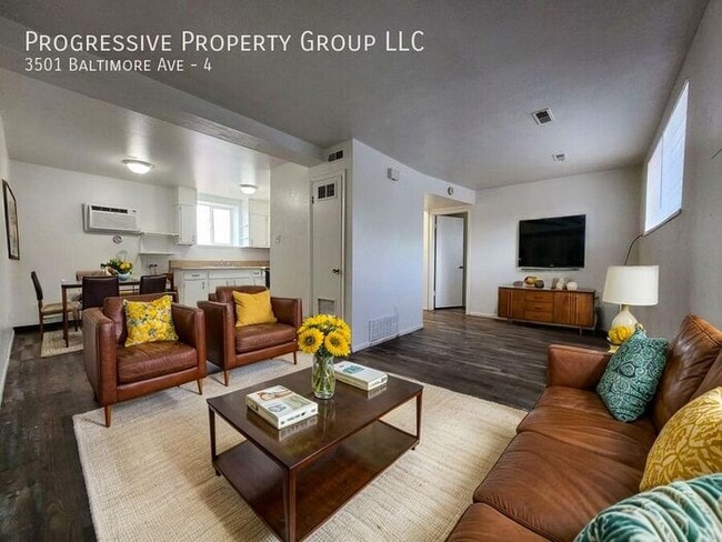 Building Photo - Recently Remodeled 2-Bedroom Apartment – W...