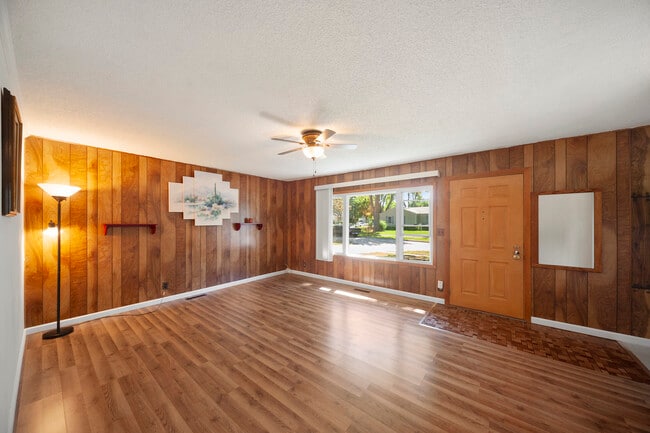 114 McCabe Dr