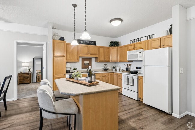 2BR, 2BA - 1,235SF - Kitchen