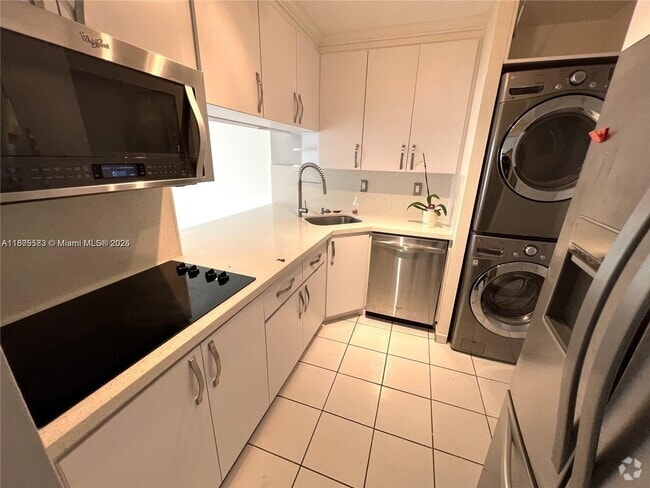 Building Photo - 440 E 23rd St Unit 1304 Rental