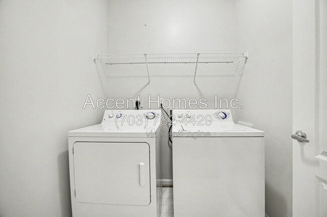 Building Photo - 1641 Ladue Ct Unit 102
