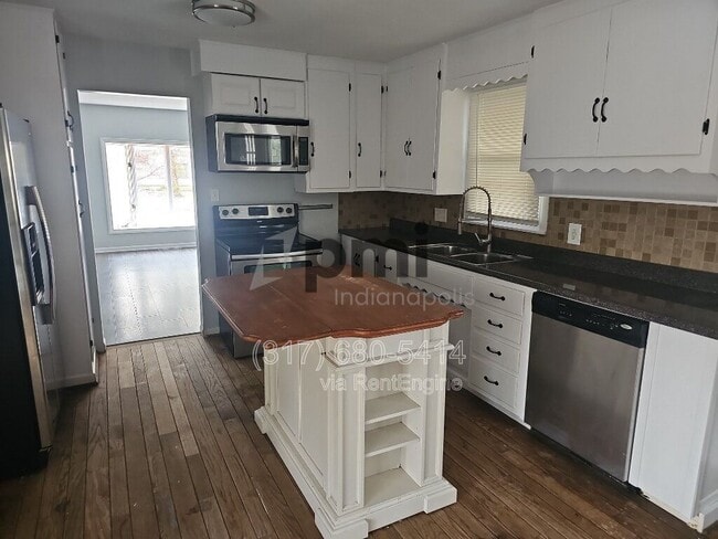 Photo - 7056 Caroline Ave