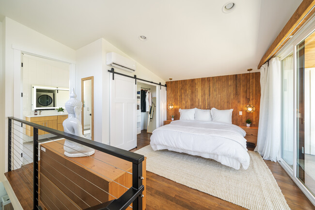 Unit B - 1 bedroom - 500 Surry Rd Unit B