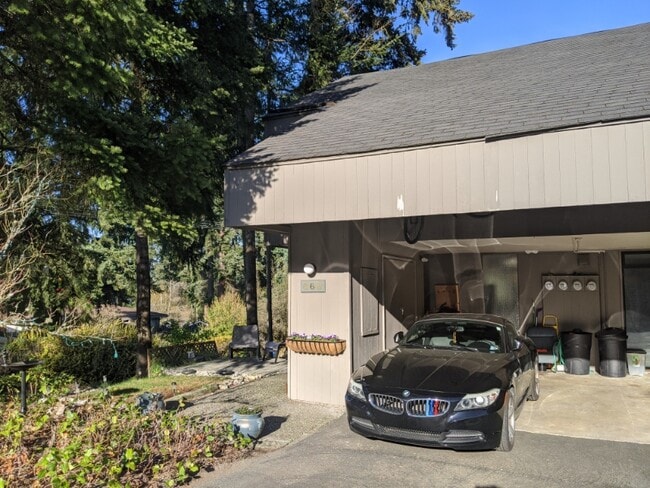 Building Photo - 13759 NE 69th St Rental