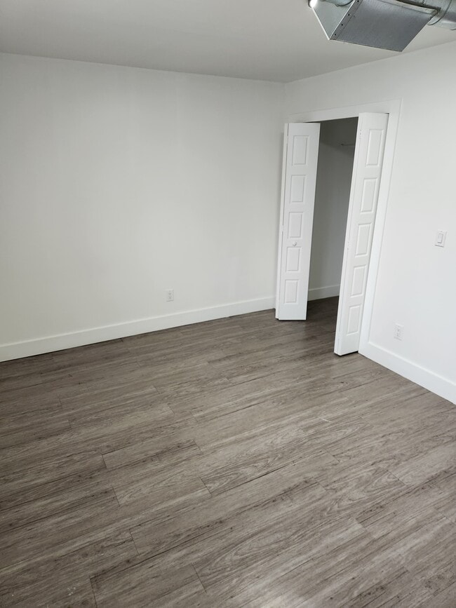 Spacious bedroom with large closet - Corktown Ash Apartments