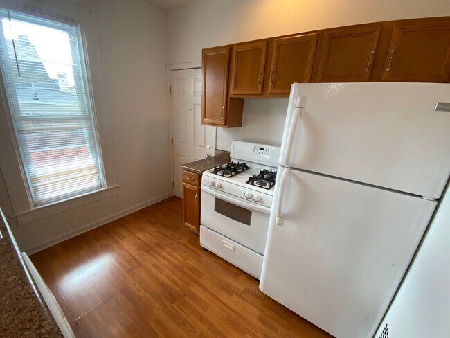 Photo - 66-68-68 E Woodruff Ave Unit 68