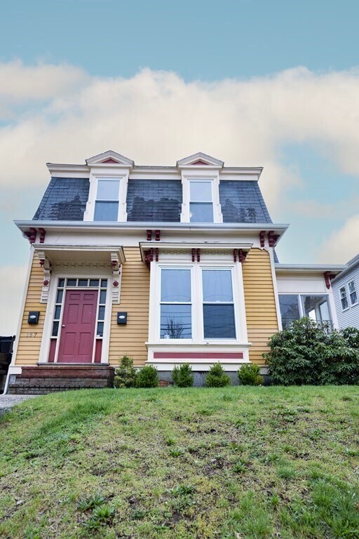 Building Photo - 157 Winthrop St Unit 2
