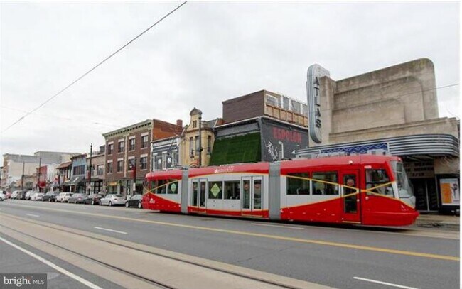 Photo - 1739 Gales St NE