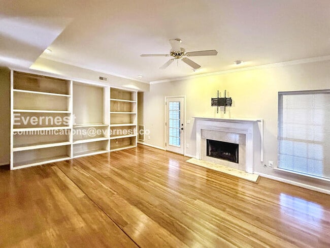 Photo - 607 Parkside Cir