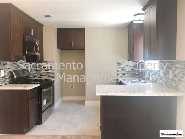Photo - Charming 3 Bedroom 2 Bath Home in Rosemont