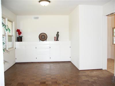 Photo - 606 Nottingham Way